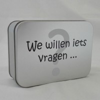 Rechthoekig blik 'We willen iets vragen...'