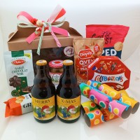 Kerstpakket : 'Merry X-mas' La Chouffe flesjes met Snacks