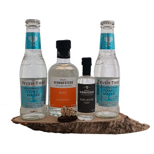 Golden Gin Cocktail (Gin, Solé & Fever Tree Tonic)